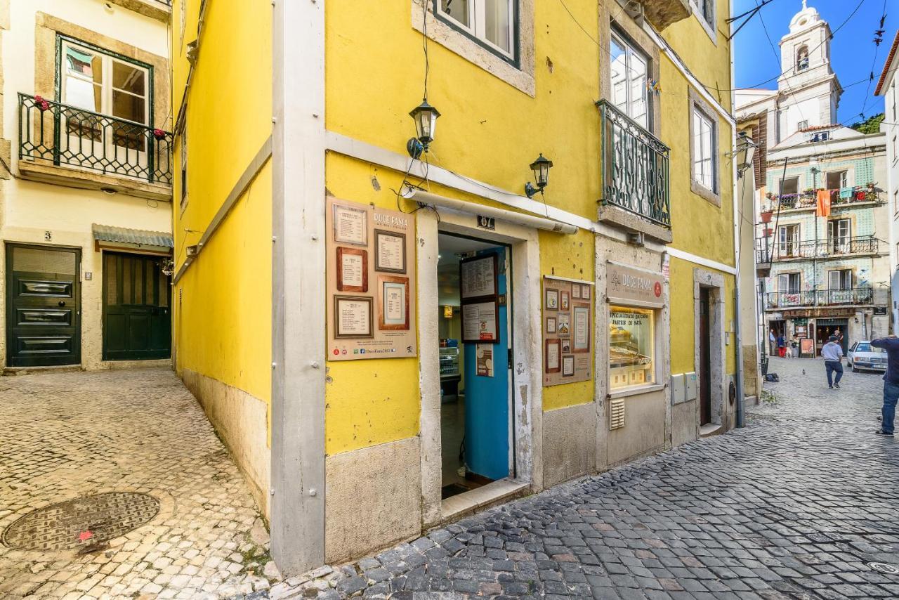 Apartment Joivy Cosy 1-bed Flat With Seaview In Alfama Lissabon